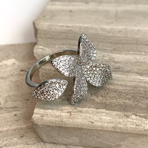 NEW ~ Anthropologie Adina Eden Petite Fancy Flower Petal Silver Ring Adjustable - Picture 4 of 12